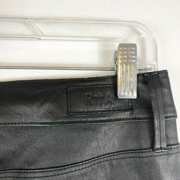 RTA NWOT Women's Black Cropped Stretch Leather Slim Pants Size 6 - Picture 6 of 8